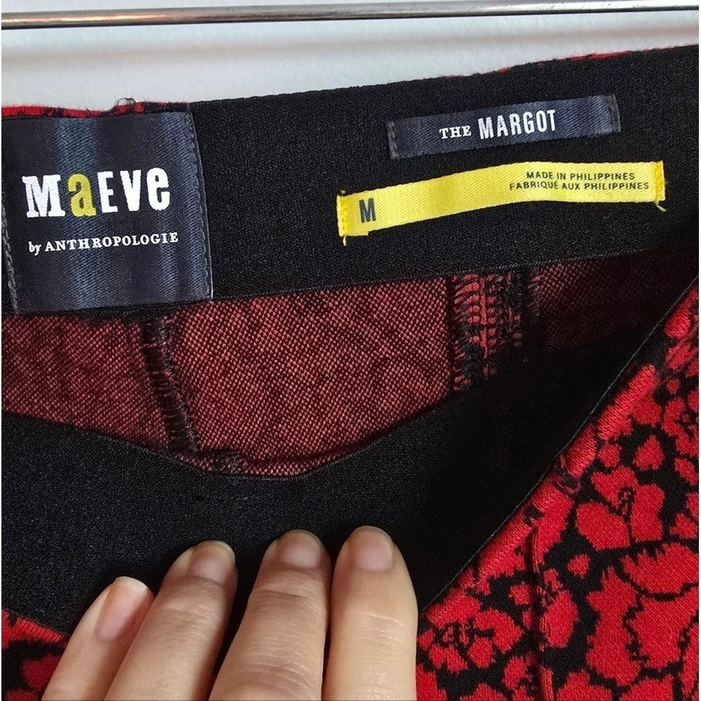 Anthropologie NEW Margot Red Floral Kick Flare Crop Ponte Pants SZ Medium Goth - Picture 8 of 10